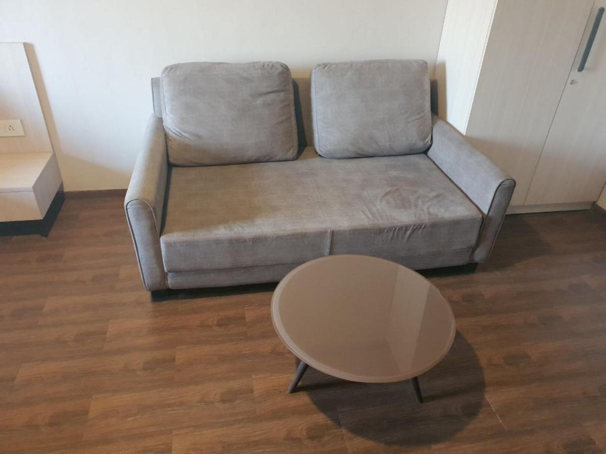 Weekend Address Managed By P.C Homes Surat Luaran gambar